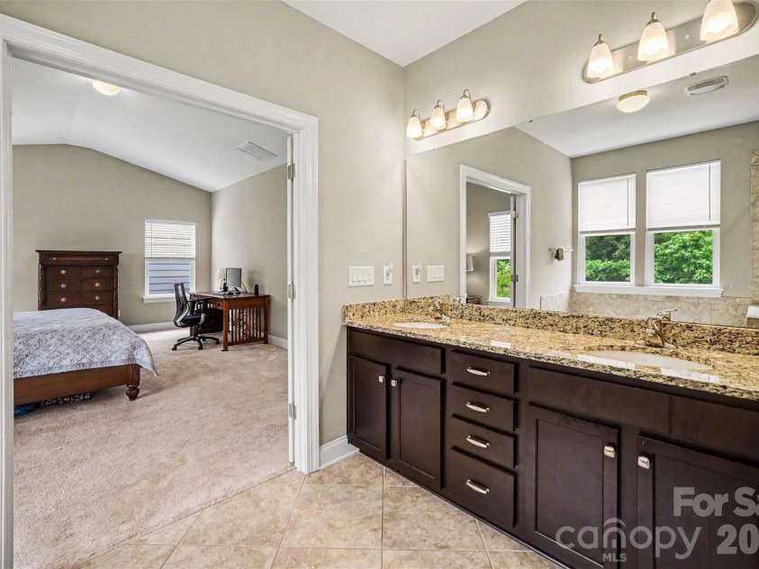 6003 Fallondale Road, Waxhaw, NC 28173.  MLS# CAR4402311, YatesRealty ID 26275. 