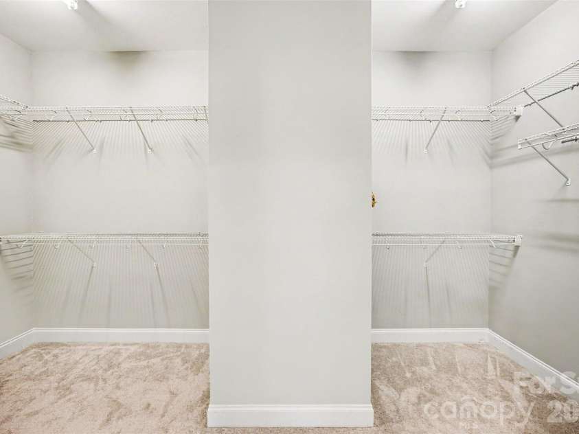 6003 Fallondale Road, Waxhaw, NC 28173.  MLS# CAR4402311, YatesRealty ID 26275. 