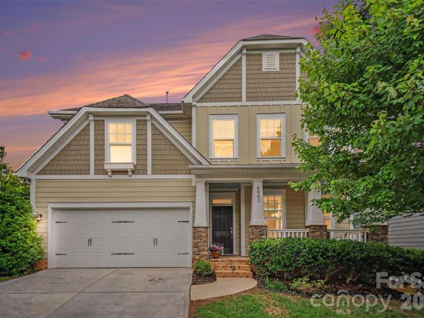 6003 Fallondale Road, Waxhaw, NC 28173.  MLS# CAR4402311, YatesRealty ID 26275. 