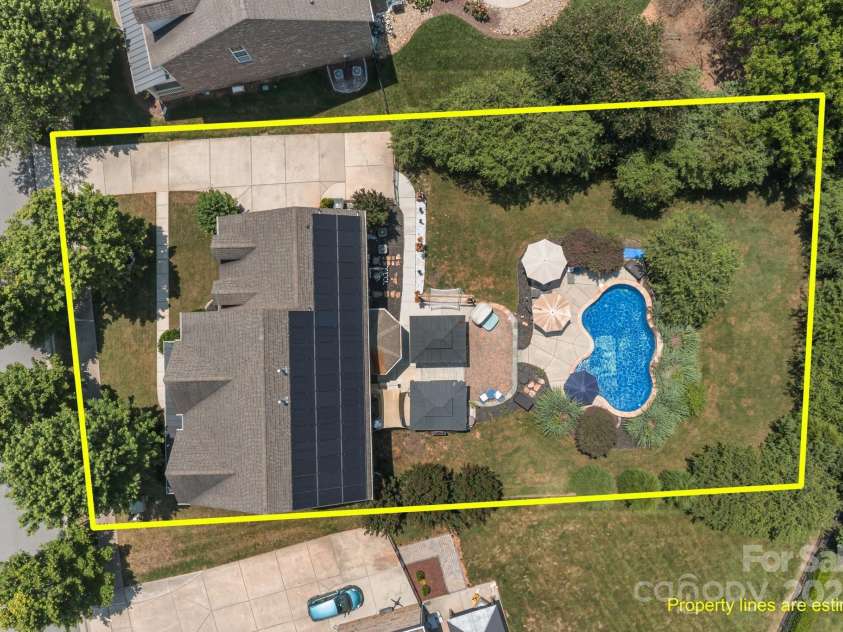 125 Snow Fountain Lane, Mooresville, NC 28115.  MLS# CAR4274171, YatesRealty ID 26276. 