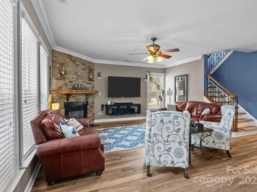 125 Snow Fountain Lane, Mooresville, NC 28115.  MLS# CAR4274171, YatesRealty ID 26276. 