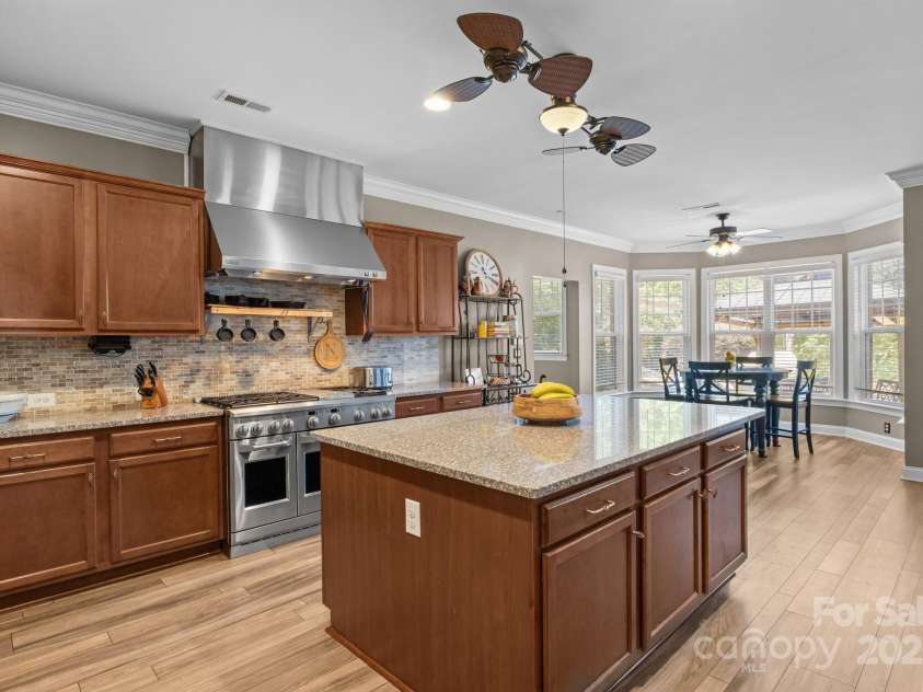 125 Snow Fountain Lane, Mooresville, NC 28115.  MLS# CAR4274171, YatesRealty ID 26276. 
