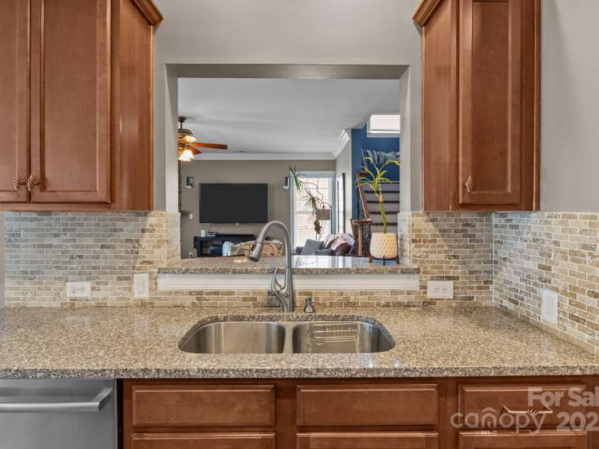 125 Snow Fountain Lane, Mooresville, NC 28115.  MLS# CAR4274171, YatesRealty ID 26276. 