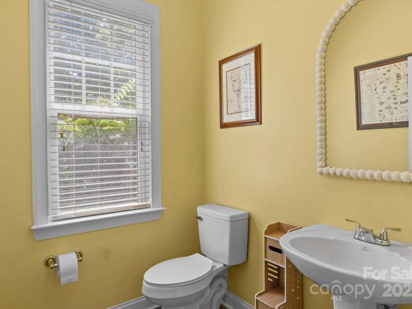 125 Snow Fountain Lane, Mooresville, NC 28115.  MLS# CAR4274171, YatesRealty ID 26276. 
