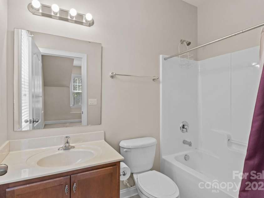125 Snow Fountain Lane, Mooresville, NC 28115.  MLS# CAR4274171, YatesRealty ID 26276. 