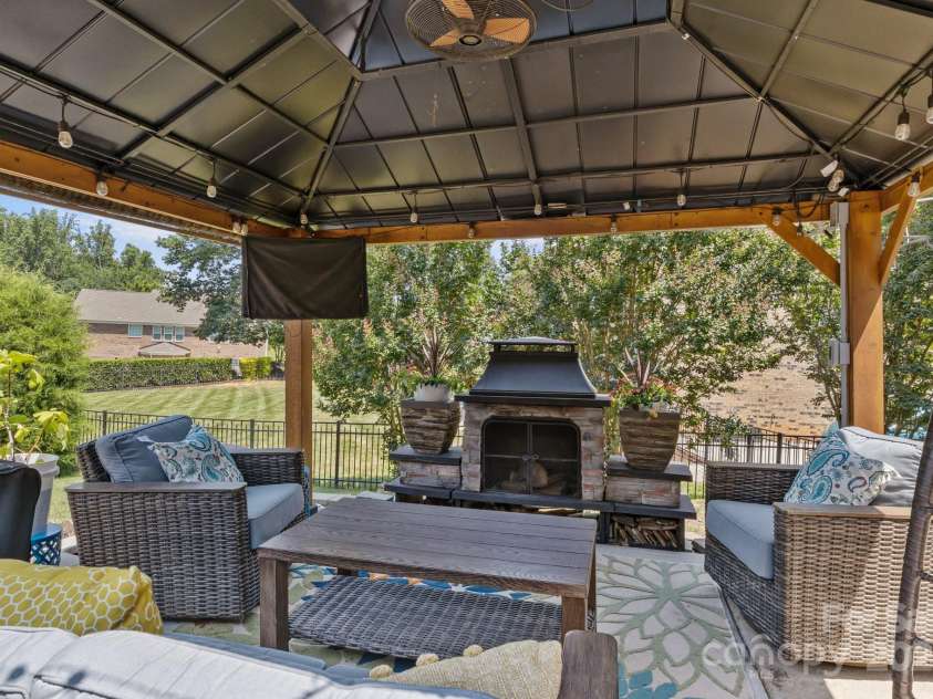 125 Snow Fountain Lane, Mooresville, NC 28115.  MLS# CAR4274171, YatesRealty ID 26276. 
