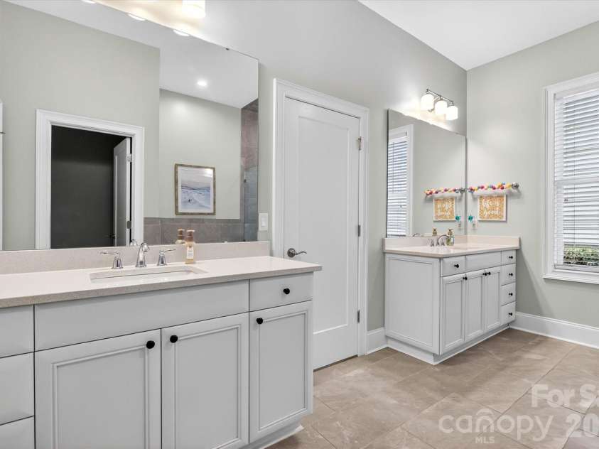 332 Sensibility Circle, Fort Mill, SC 29708.  MLS# CAR4384006, YatesRealty ID 26277. 