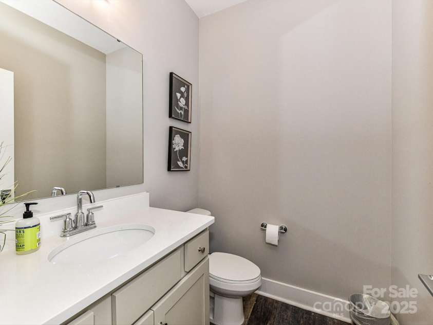 1116 36th Street, Charlotte, NC 28205.  MLS# CAR4273340, YatesRealty ID 26278. 