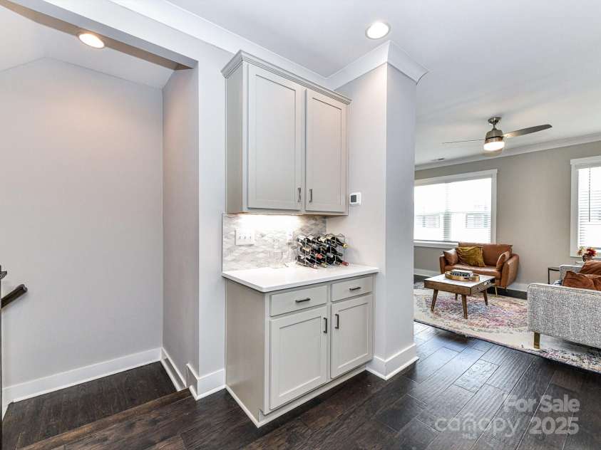 1116 36th Street, Charlotte, NC 28205.  MLS# CAR4273340, YatesRealty ID 26278. 