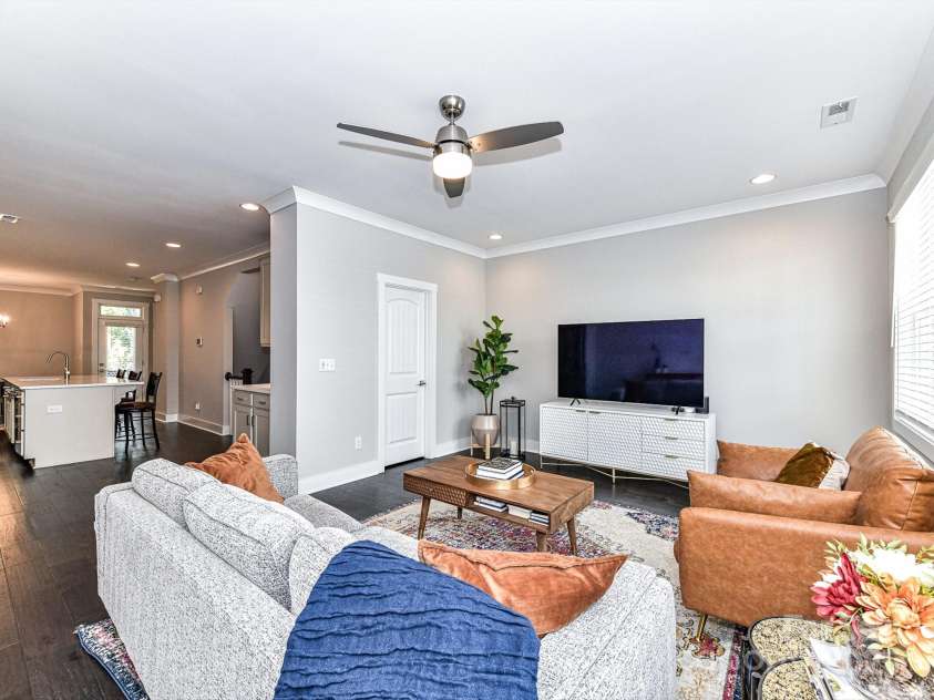 1116 36th Street, Charlotte, NC 28205.  MLS# CAR4273340, YatesRealty ID 26278. 