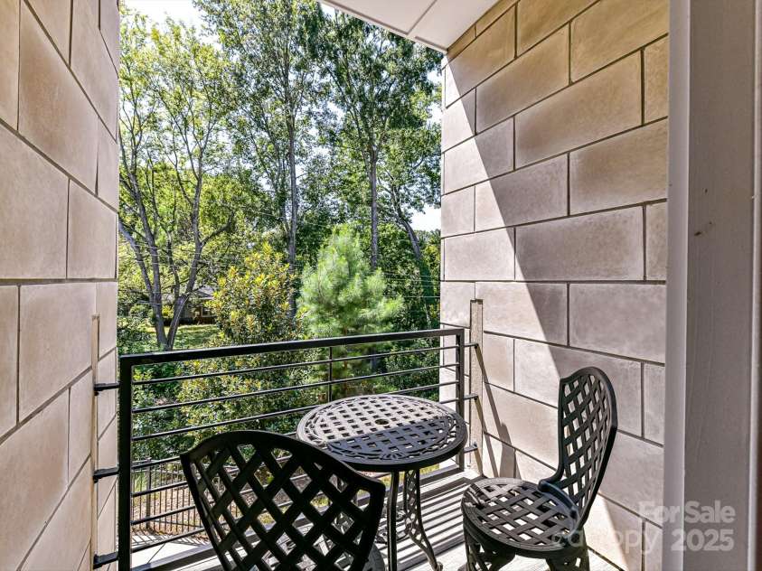 1116 36th Street, Charlotte, NC 28205.  MLS# CAR4273340, YatesRealty ID 26278. 
