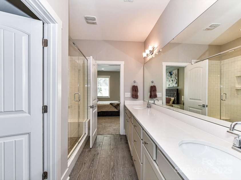 1116 36th Street, Charlotte, NC 28205.  MLS# CAR4273340, YatesRealty ID 26278. 