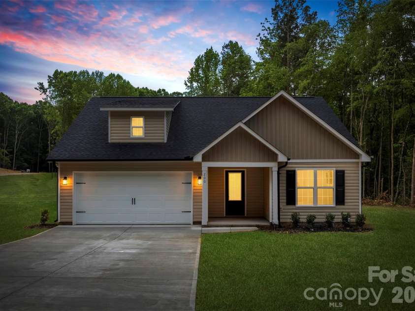 200 Knollwood Circle, Albemarle, NC 28001.  MLS# CAR4377154, YatesRealty ID 26278. 