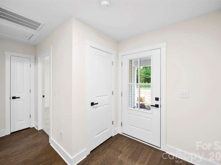 200 Knollwood Circle, Albemarle, NC 28001.  MLS# CAR4377154, YatesRealty ID 26278. 