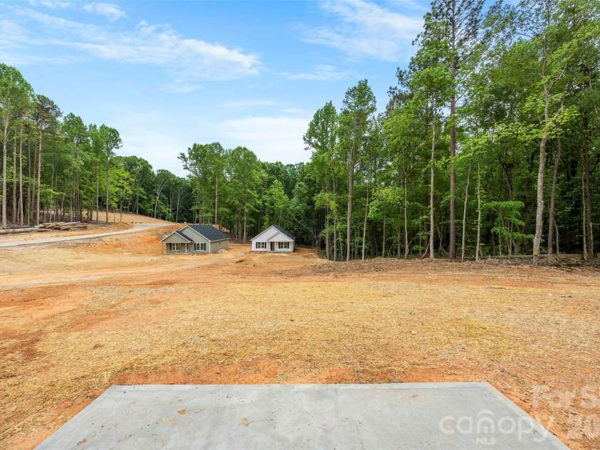 200 Knollwood Circle, Albemarle, NC 28001.  MLS# CAR4377154, YatesRealty ID 26278. 