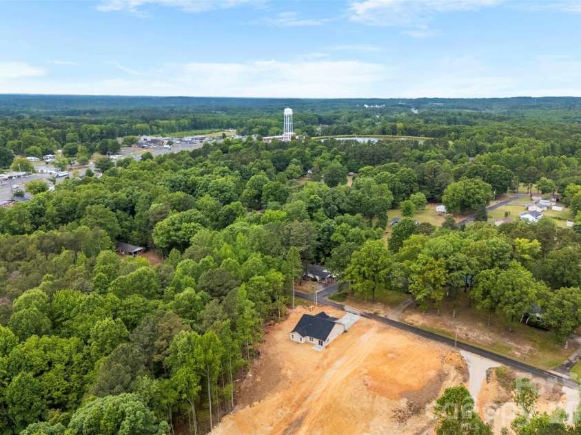 200 Knollwood Circle, Albemarle, NC 28001.  MLS# CAR4377154, YatesRealty ID 26278. 