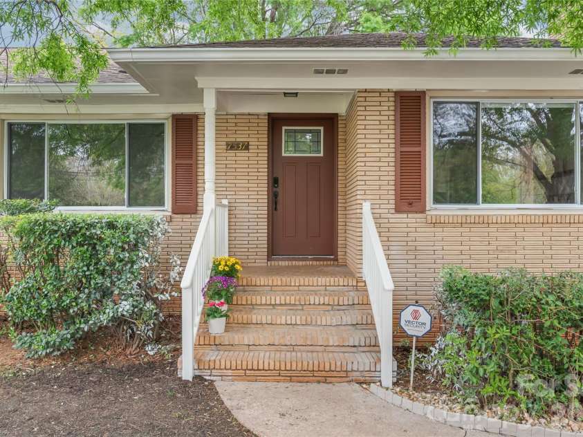 7537 Monroe Road, Charlotte, NC 28212.  MLS# CAR4363203, YatesRealty ID 26279. 