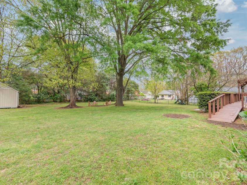 7537 Monroe Road, Charlotte, NC 28212.  MLS# CAR4363203, YatesRealty ID 26279. 