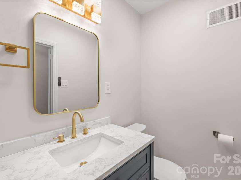 7537 Monroe Road, Charlotte, NC 28212.  MLS# CAR4363203, YatesRealty ID 26279. Guest Bathroom