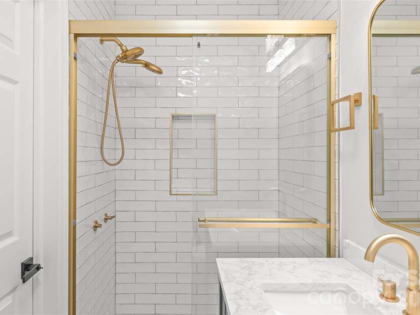 7537 Monroe Road, Charlotte, NC 28212.  MLS# CAR4363203, YatesRealty ID 26279. Guest Bathroom