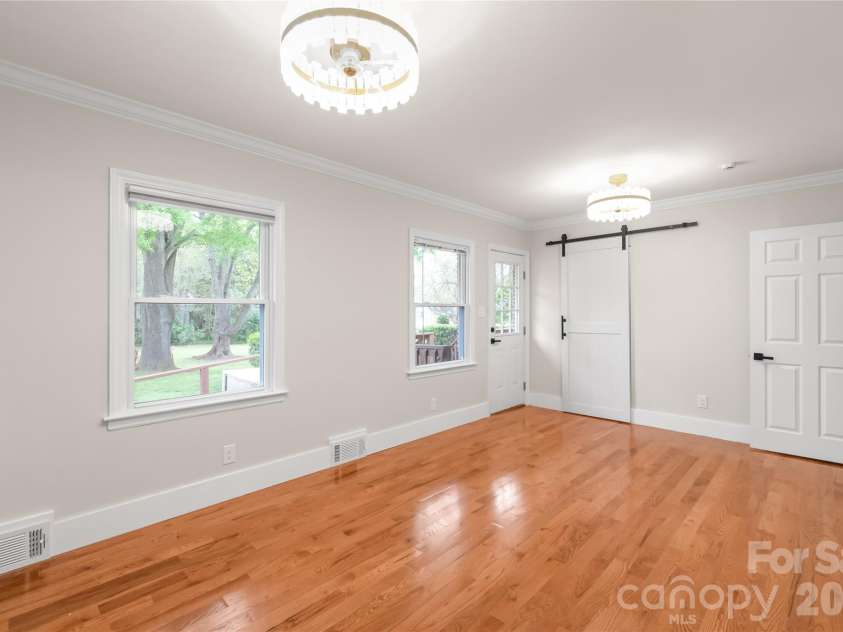 7537 Monroe Road, Charlotte, NC 28212.  MLS# CAR4363203, YatesRealty ID 26279. Primary Bedroom