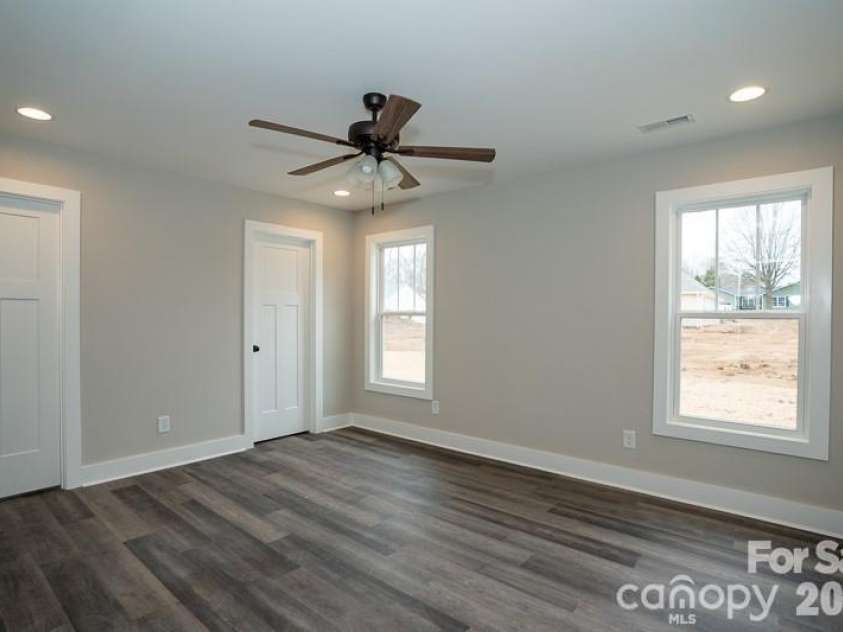 1460 Jackson Street, Salisbury, NC 28144.  MLS# CAR4337949, YatesRealty ID 2628. Similiar to photo