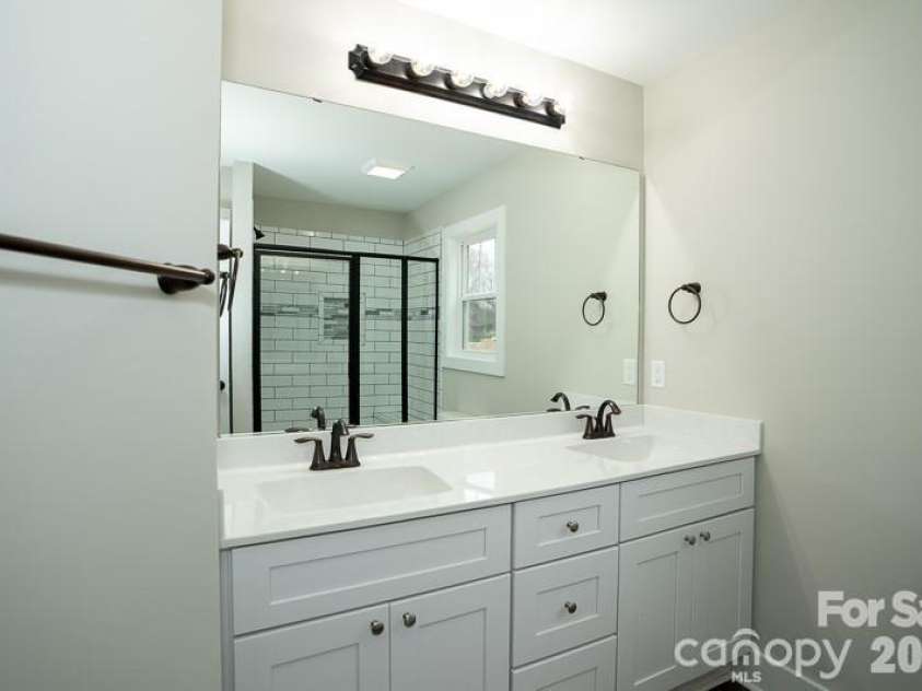 1460 Jackson Street, Salisbury, NC 28144.  MLS# CAR4337949, YatesRealty ID 2628. Similiar to photo