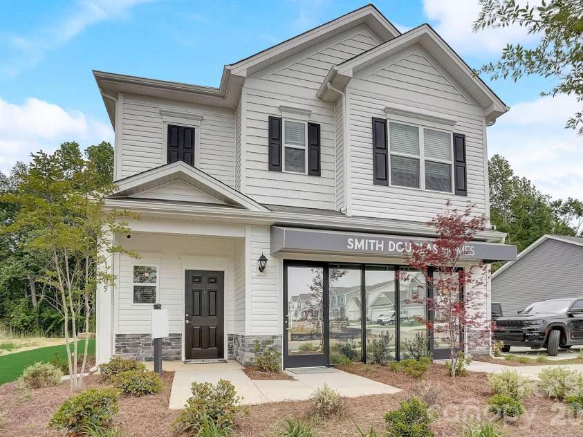 1305 Red River Drive, Salisbury, NC 28144.  MLS# CAR4371538, YatesRealty ID 26281. 
