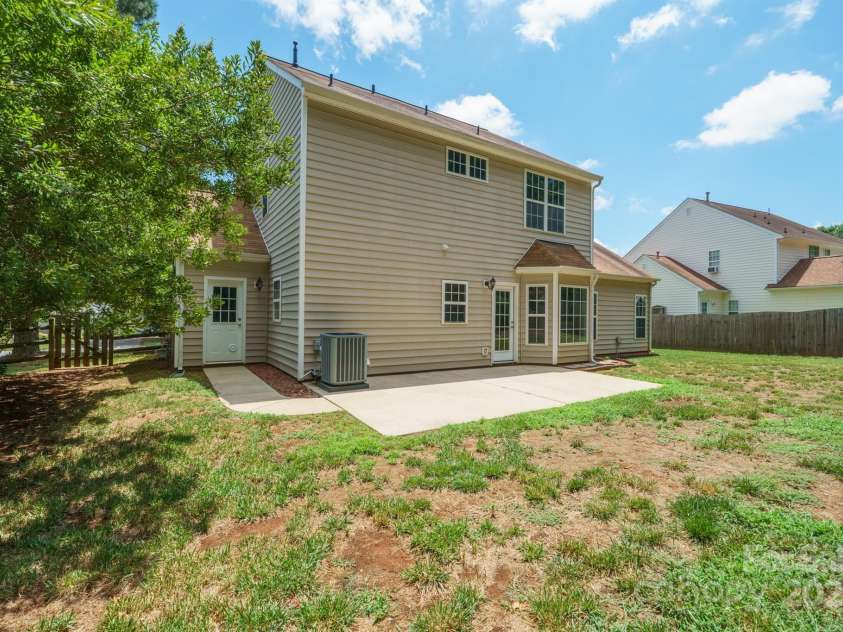 7563 Sedgebrook Drive, Stanley, NC 28164.  MLS# CAR4278112, YatesRealty ID 26282. 