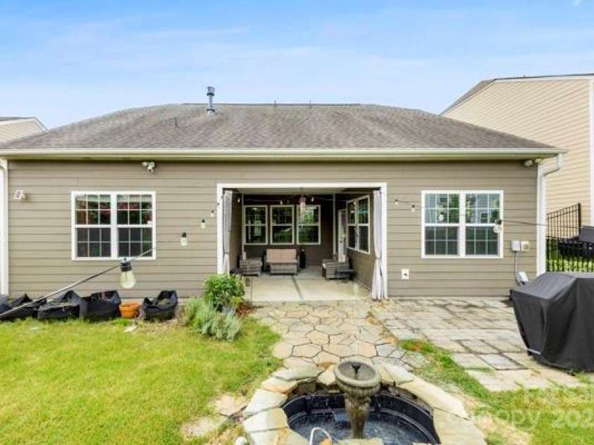 12611 Chantrey Way, Huntersville, NC 28078.  MLS# CAR4280068, YatesRealty ID 26283. Back Yard