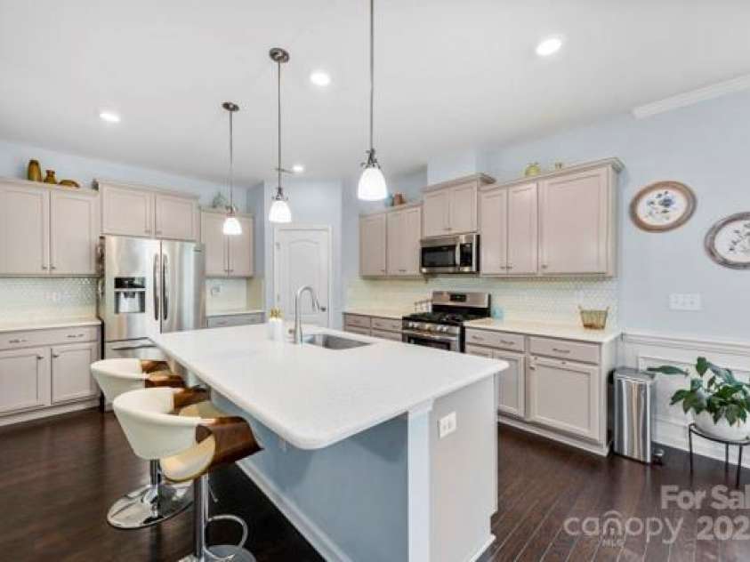 12611 Chantrey Way, Huntersville, NC 28078.  MLS# CAR4280068, YatesRealty ID 26283. Kitchen