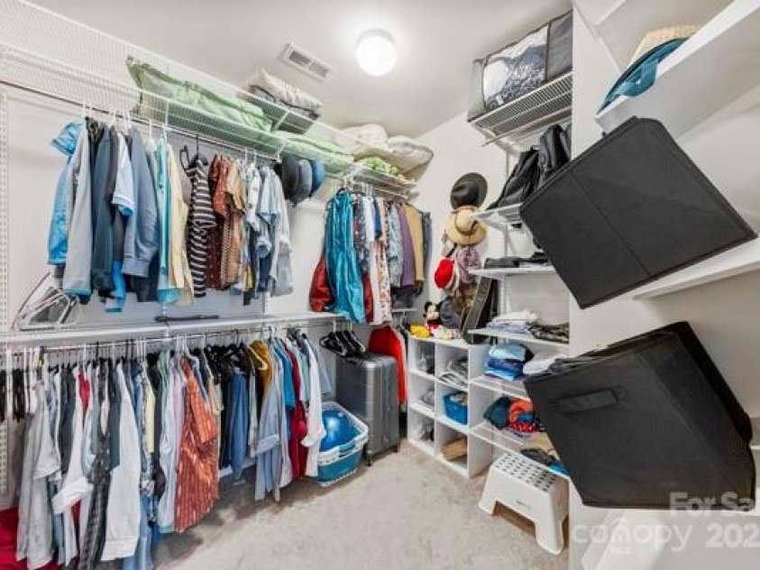12611 Chantrey Way, Huntersville, NC 28078.  MLS# CAR4280068, YatesRealty ID 26283. Primary Closet