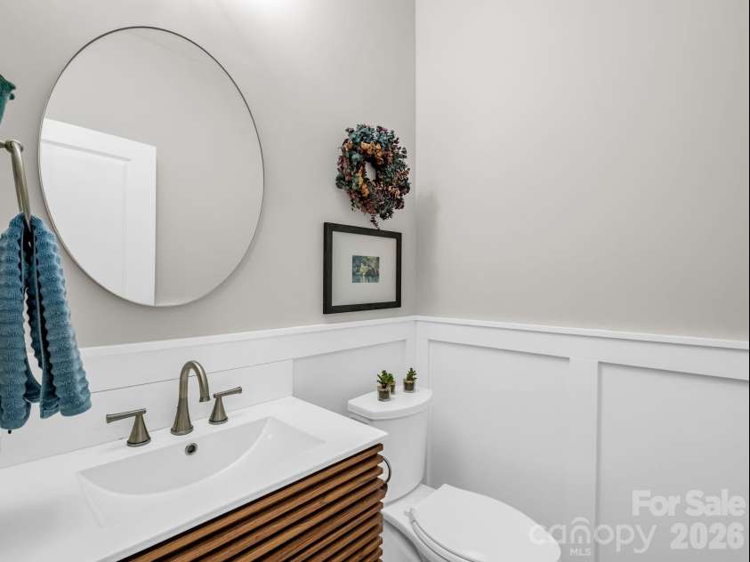 564 Sweet Birch Park Lane, Black Mountain, NC 28711.  MLS# CAR4380422, YatesRealty ID 26283. 