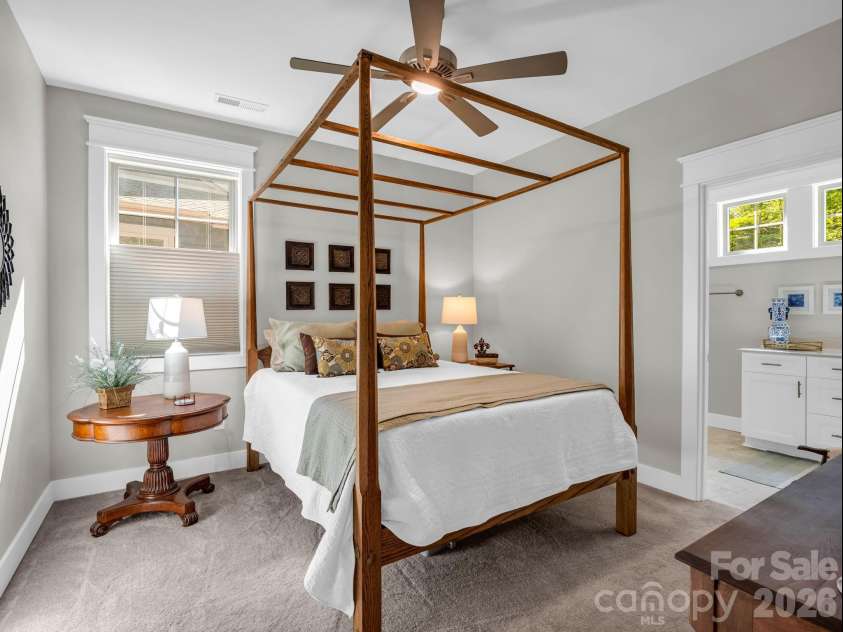 564 Sweet Birch Park Lane, Black Mountain, NC 28711.  MLS# CAR4380422, YatesRealty ID 26283. 