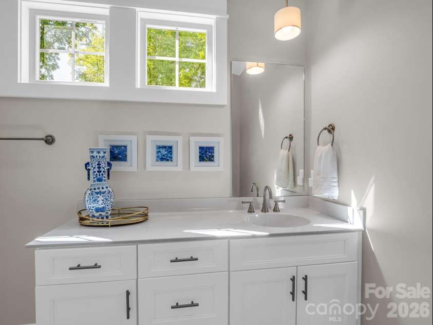 564 Sweet Birch Park Lane, Black Mountain, NC 28711.  MLS# CAR4380422, YatesRealty ID 26283. 