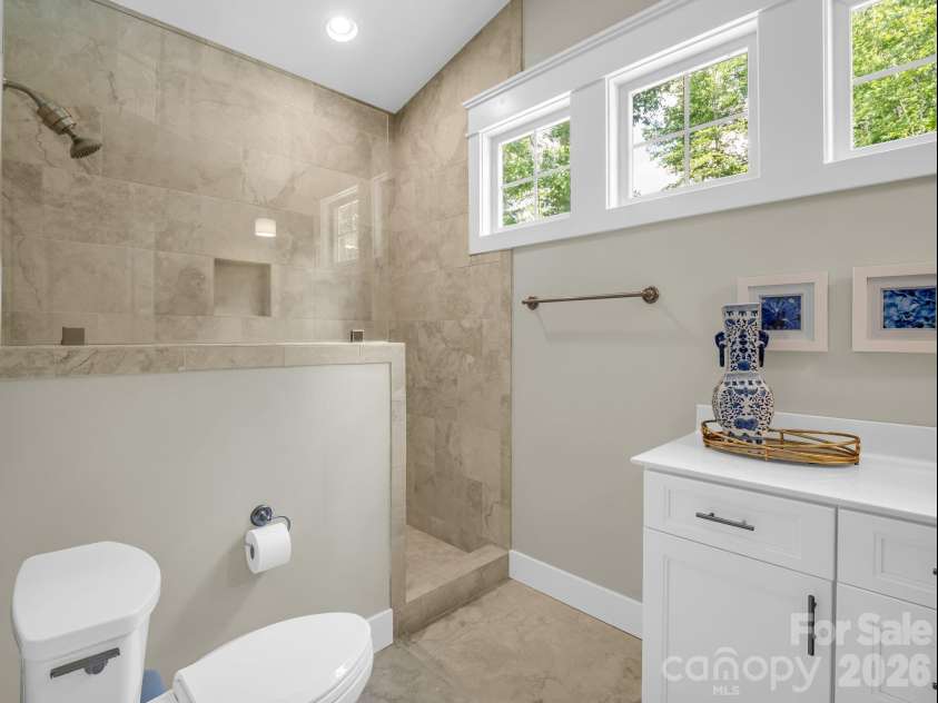 564 Sweet Birch Park Lane, Black Mountain, NC 28711.  MLS# CAR4380422, YatesRealty ID 26283. 
