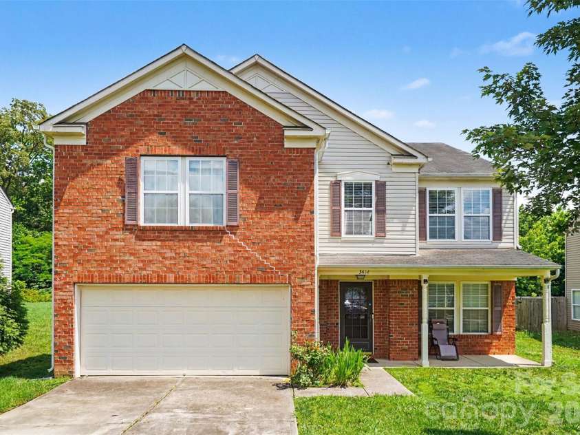 3412 Aldwych Way, Charlotte, NC 28216.  MLS# CAR4387238, YatesRealty ID 26284. 