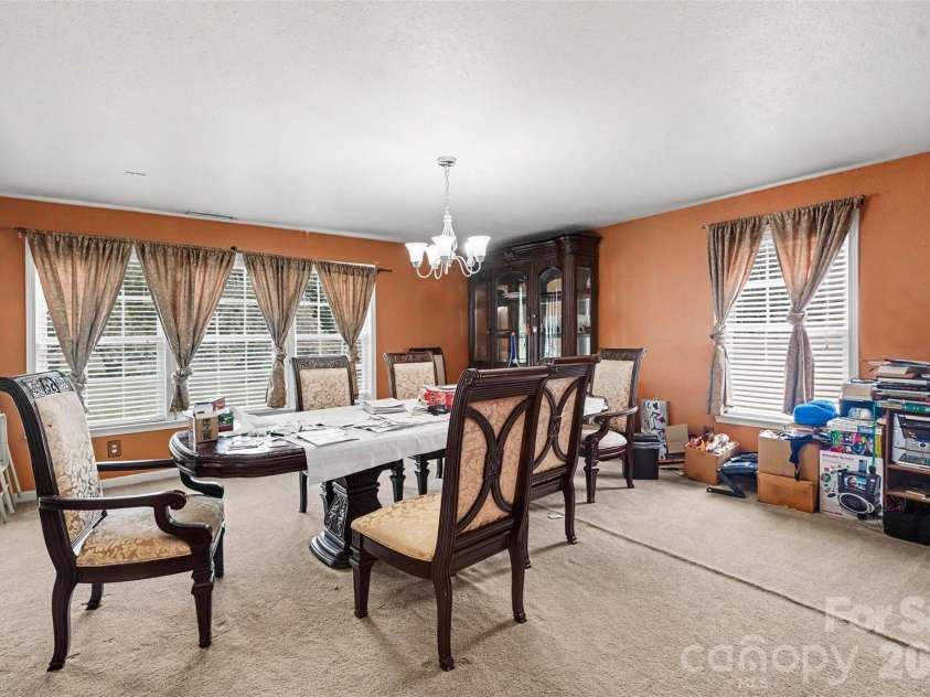 3412 Aldwych Way, Charlotte, NC 28216.  MLS# CAR4387238, YatesRealty ID 26284. 