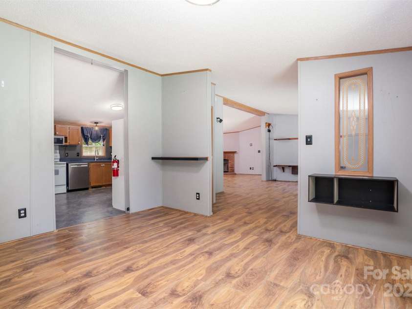 495 Brumley Road, Mooresville, NC 28115.  MLS# CAR4272935, YatesRealty ID 26284. Dinning Room