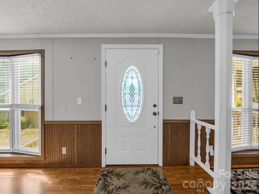 213 Old State Ten Road, Black Mountain, NC 28711.  MLS# CAR4375509, YatesRealty ID 26285. 