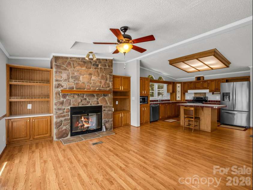 213 Old State Ten Road, Black Mountain, NC 28711.  MLS# CAR4375509, YatesRealty ID 26285. 