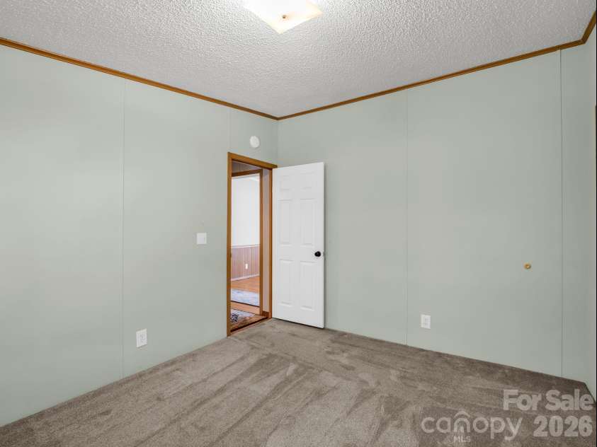 213 Old State Ten Road, Black Mountain, NC 28711.  MLS# CAR4375509, YatesRealty ID 26285. 