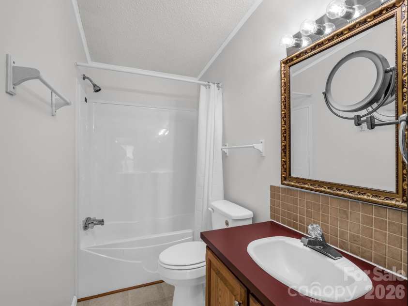 213 Old State Ten Road, Black Mountain, NC 28711.  MLS# CAR4375509, YatesRealty ID 26285. 