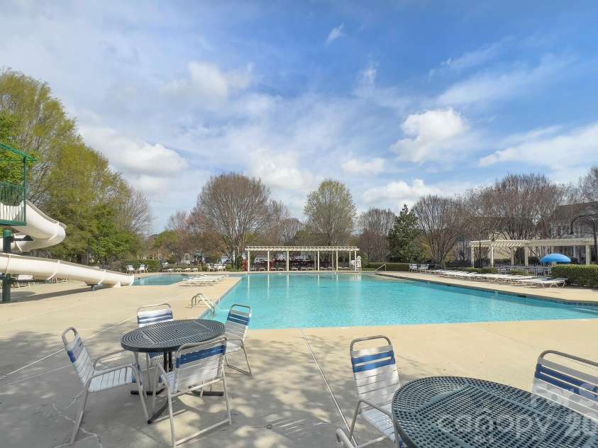 903 White Point Drive, Huntersville, NC 28078.  MLS# CAR4385813, YatesRealty ID 26286. 