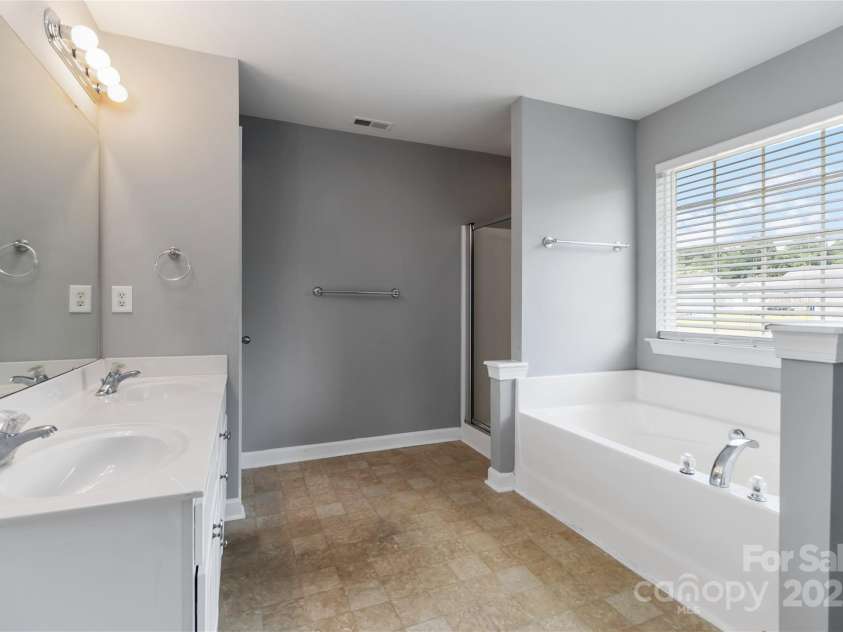 5248 Ellie Court, Concord, NC 28025.  MLS# CAR4281338, YatesRealty ID 26288. 