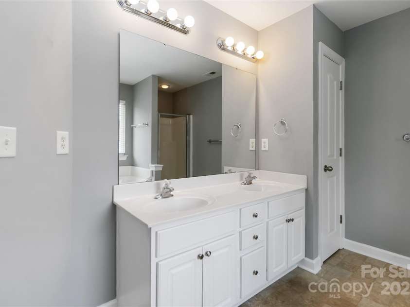 5248 Ellie Court, Concord, NC 28025.  MLS# CAR4281338, YatesRealty ID 26288. 