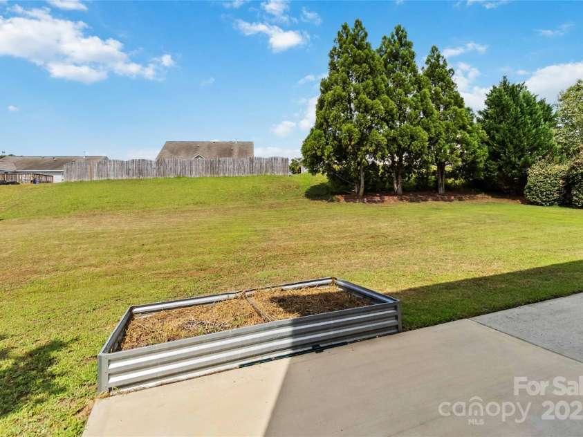 5248 Ellie Court, Concord, NC 28025.  MLS# CAR4281338, YatesRealty ID 26288. 