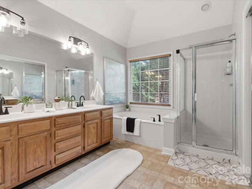 12505 Abbotsbury Court, Charlotte, NC 28277.  MLS# CAR4381045, YatesRealty ID 26289. 