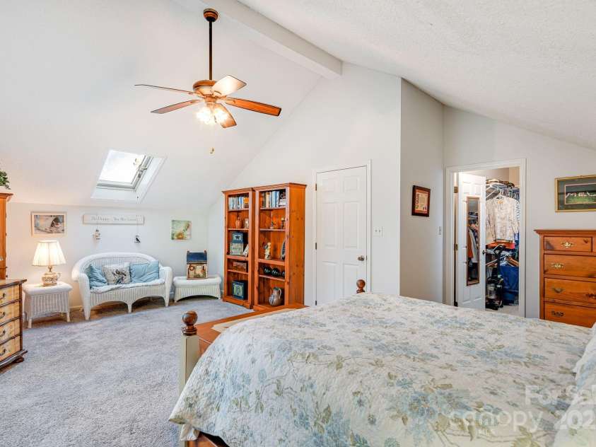 29 Loganwood Lane, Etowah, NC 28729.  MLS# CAR4276395, YatesRealty ID 26290. 