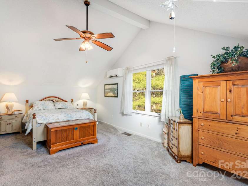 29 Loganwood Lane, Etowah, NC 28729.  MLS# CAR4276395, YatesRealty ID 26290. 